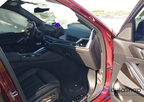 2024 BMW X6 xDrive40I z USA, uszkodzony, nr VIN 5UX33EX02R9S49771